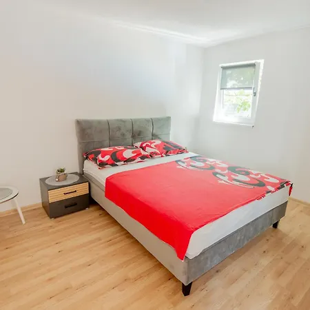 Haus Rita Private Pool 4 Person 2badroom *