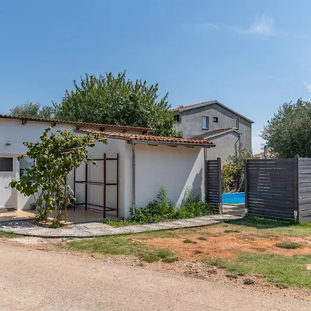 Haus Rita Private Pool 4 Person 2badroom * Loborika