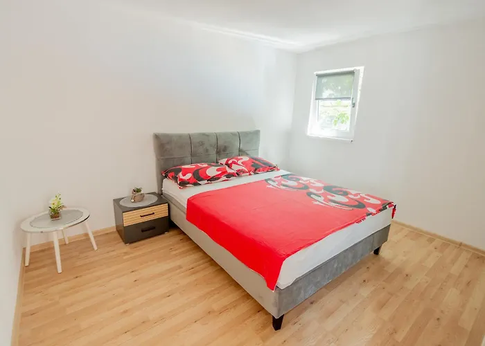 Haus Rita Private Pool 4 Person 2badroom *