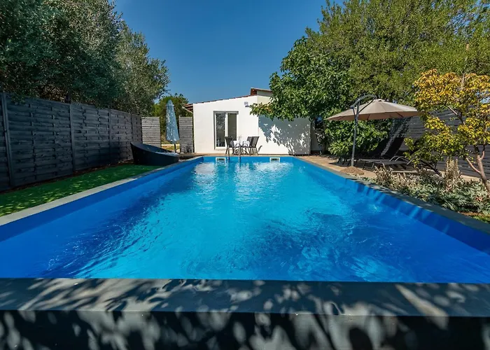 Haus Rita Private Pool 4 Person 2badroom 公寓 *
