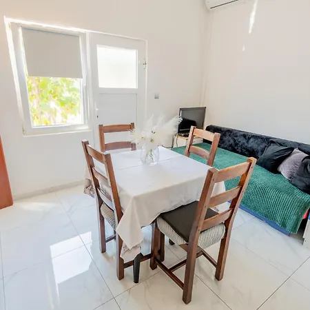 Haus Rita Private Pool 4 Person 2badroom