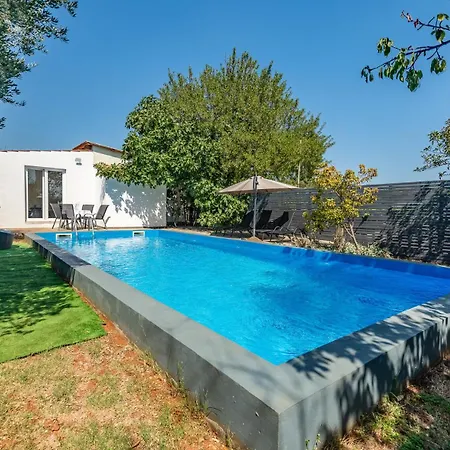 Haus Rita Private Pool 4 Person 2badroom * Loborika